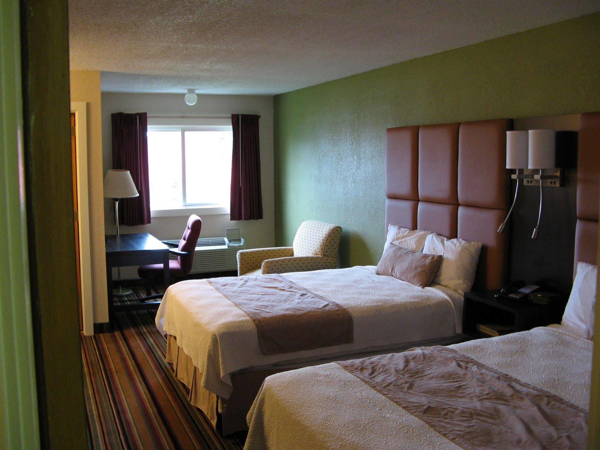 At Hotel 3*