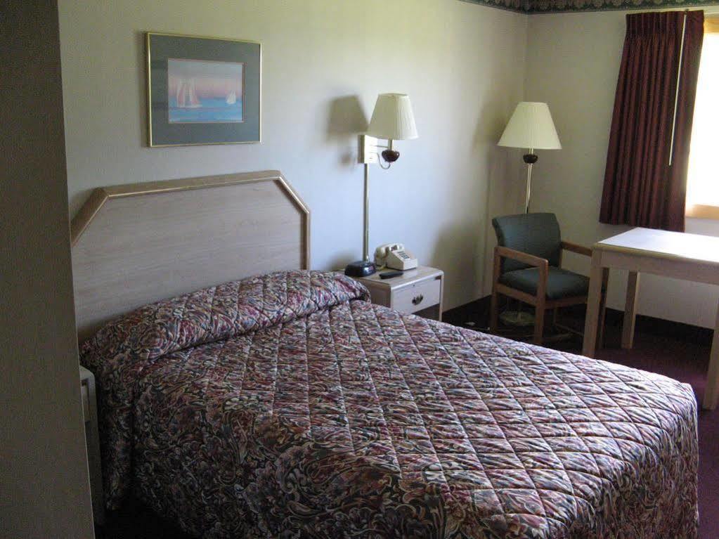 Hotel At