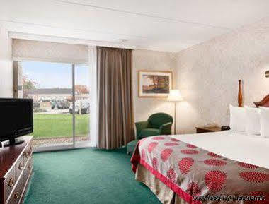 Hotel Ramada Plaza By Wyndham