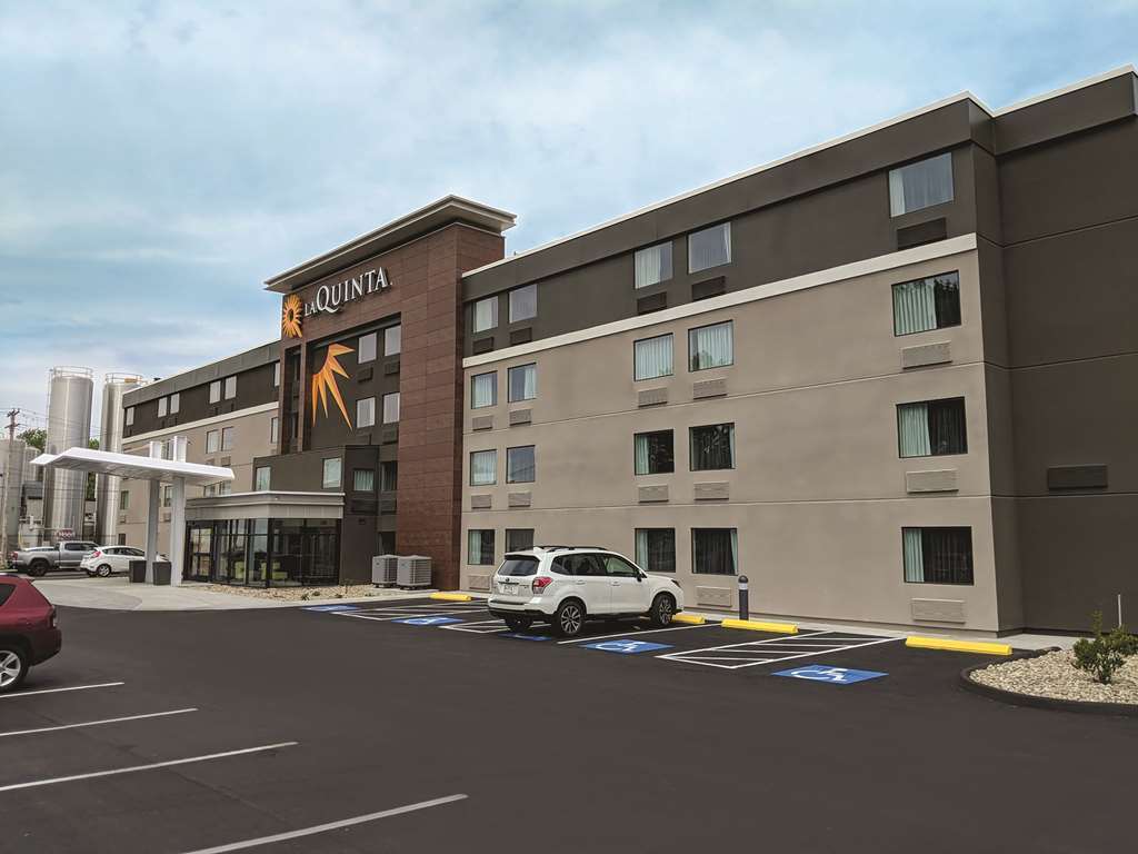 Hotel La Quinta By Wyndham Portland