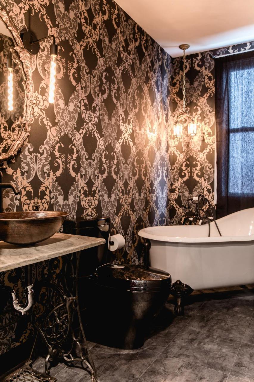 Hostel Black Elephant