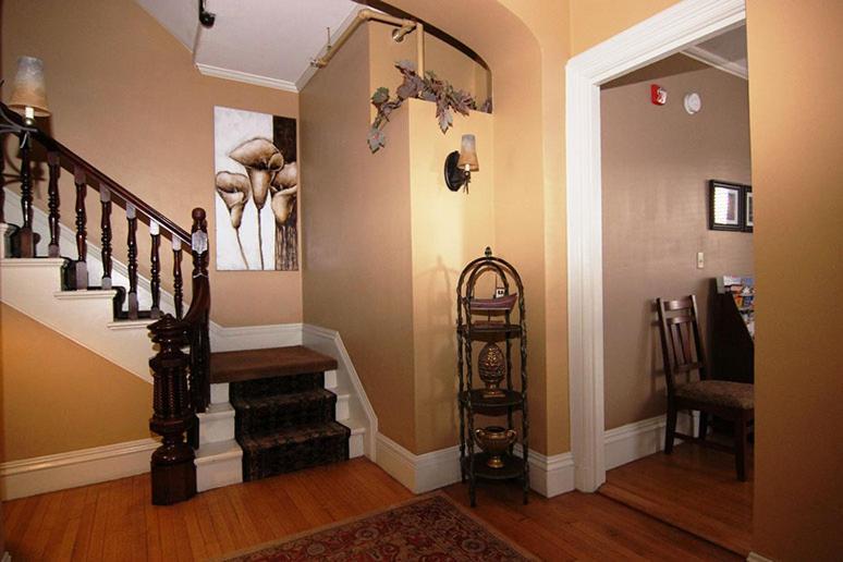 Morrill Mansion Inn