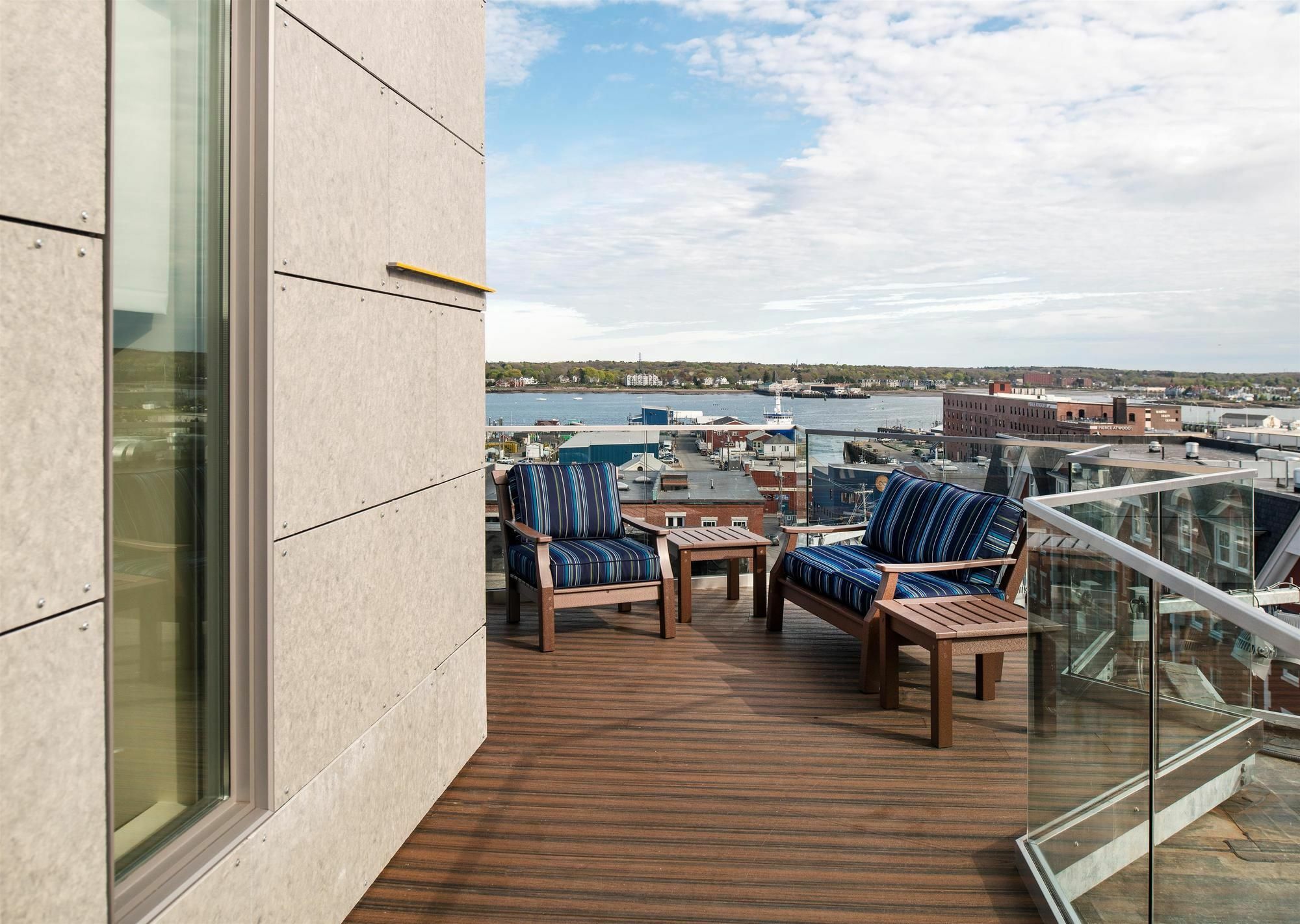 Hotel Hyatt Place Downtown - Old Port Square
