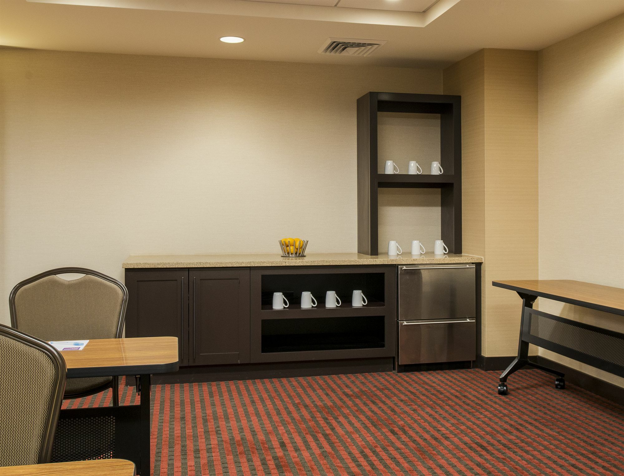 Hyatt Place Downtown - Old Port Square