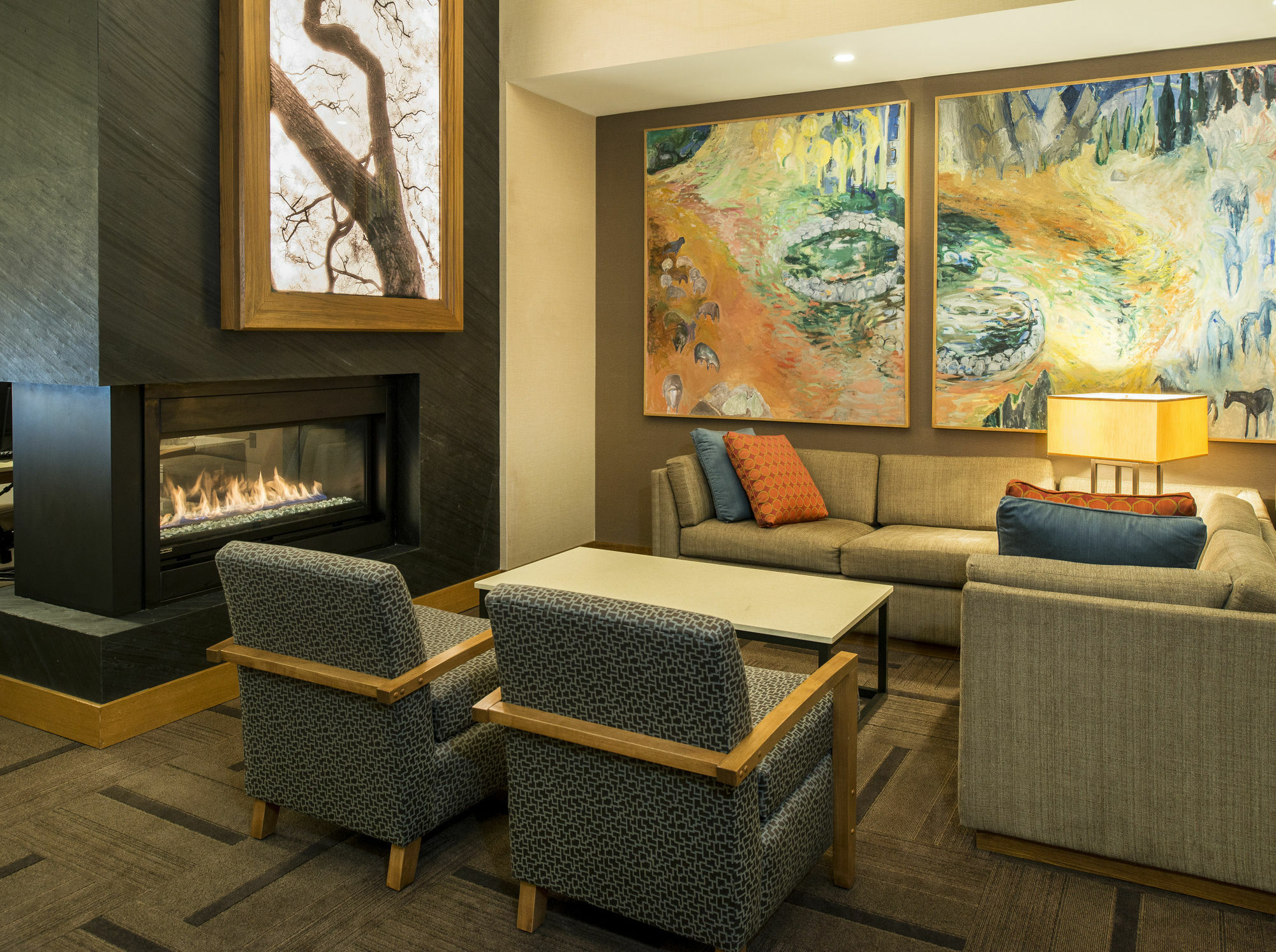 Hyatt Place Downtown - Old Port Square 3*