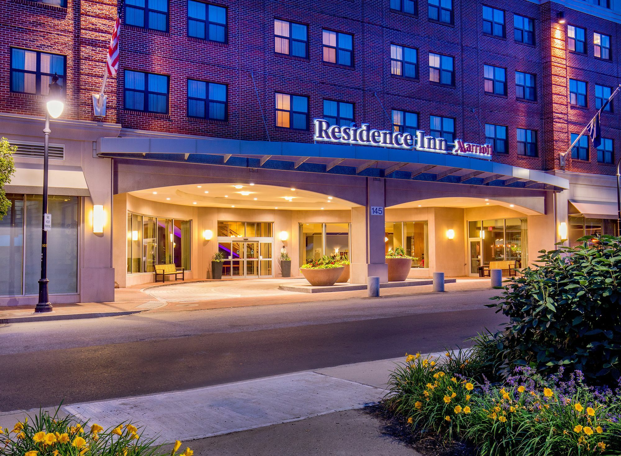 Downtown Waterfront 3* Portland