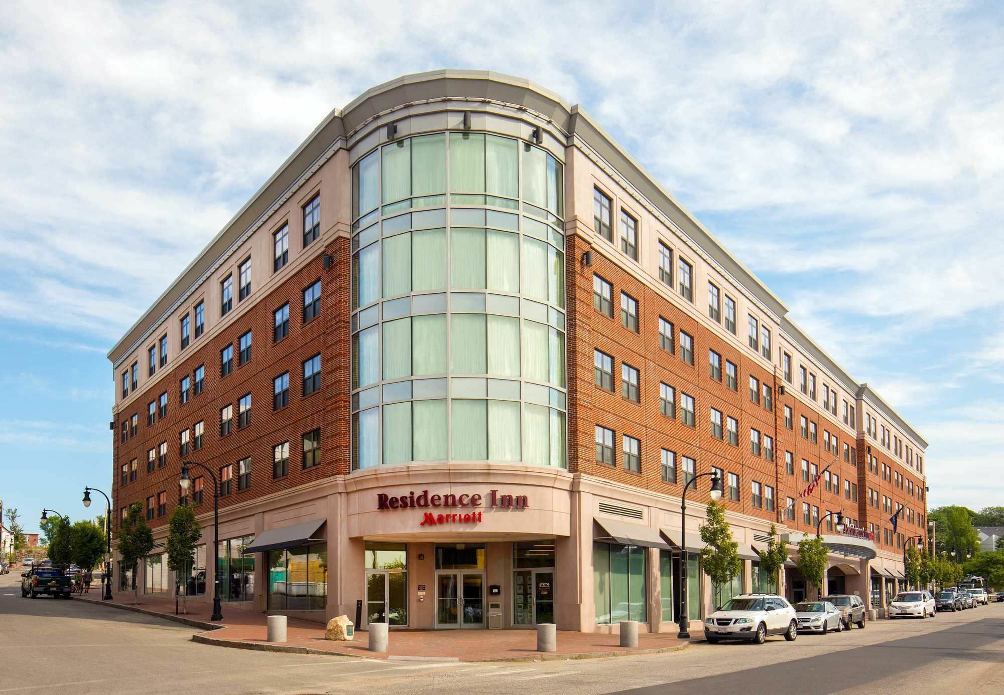 Downtown Waterfront 3*