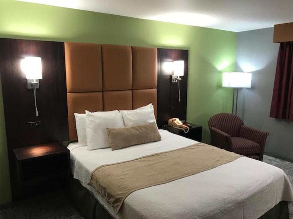 At Hotel 3*
