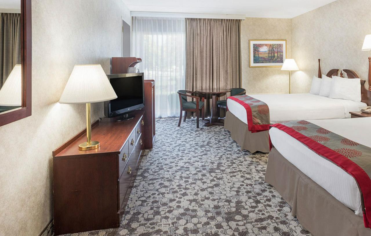 Ramada Plaza By Wyndham 3*