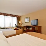 Clarion Hotel Airport