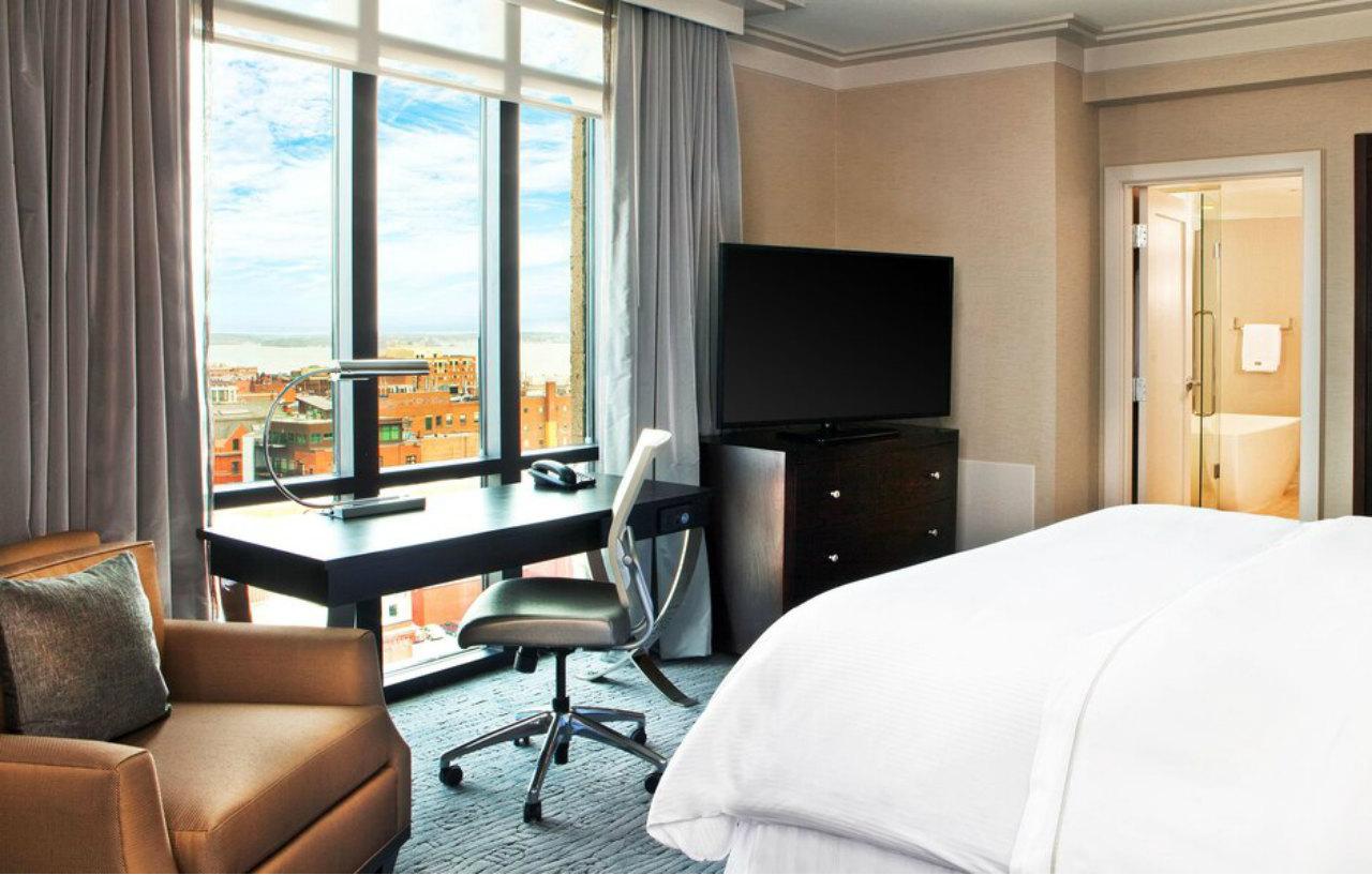 Hotel The Westin Harborview 3*