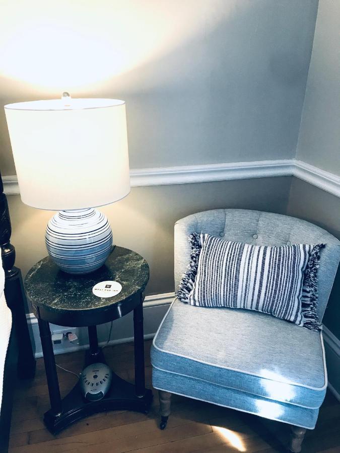 Bed & Breakfast West End