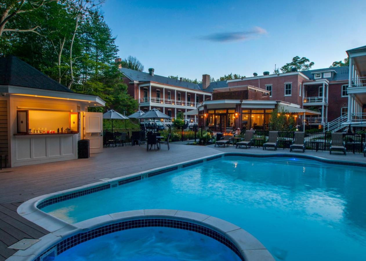 At Diamond Cove Inn 3*