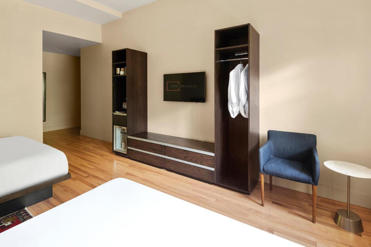 The Francis 5*