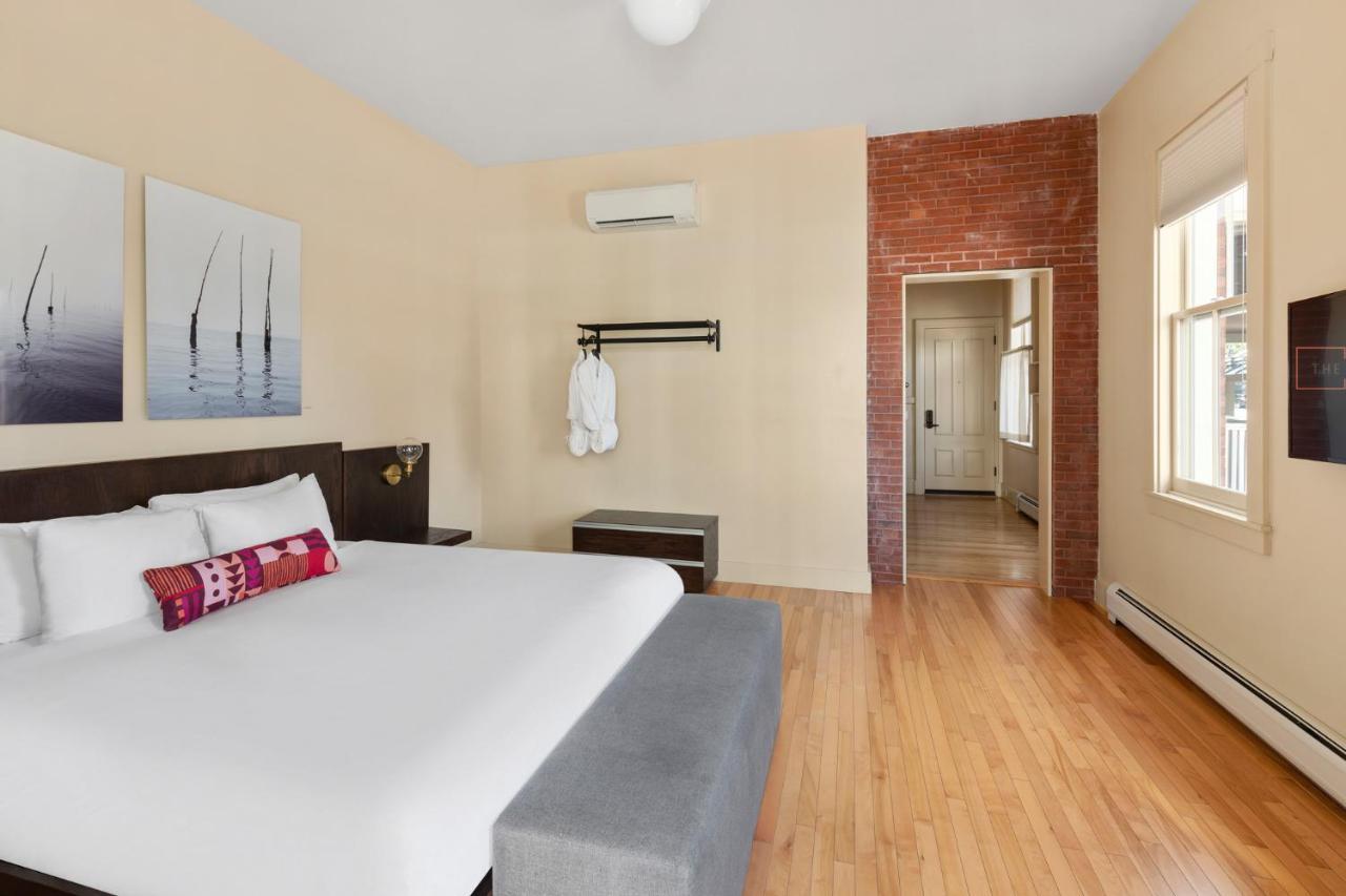 The Francis Hotel Portland