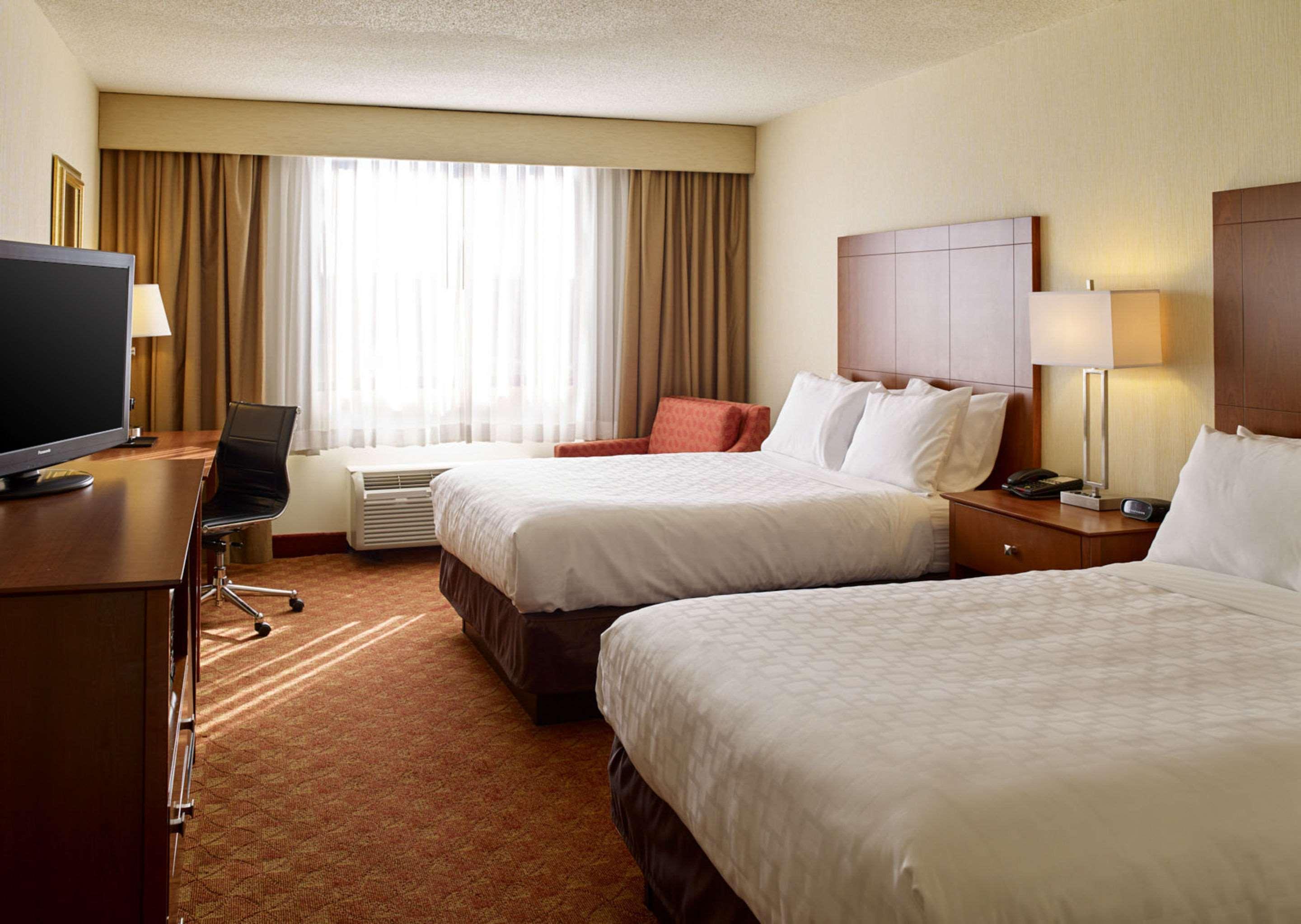 Clarion Airport Hotel 3*