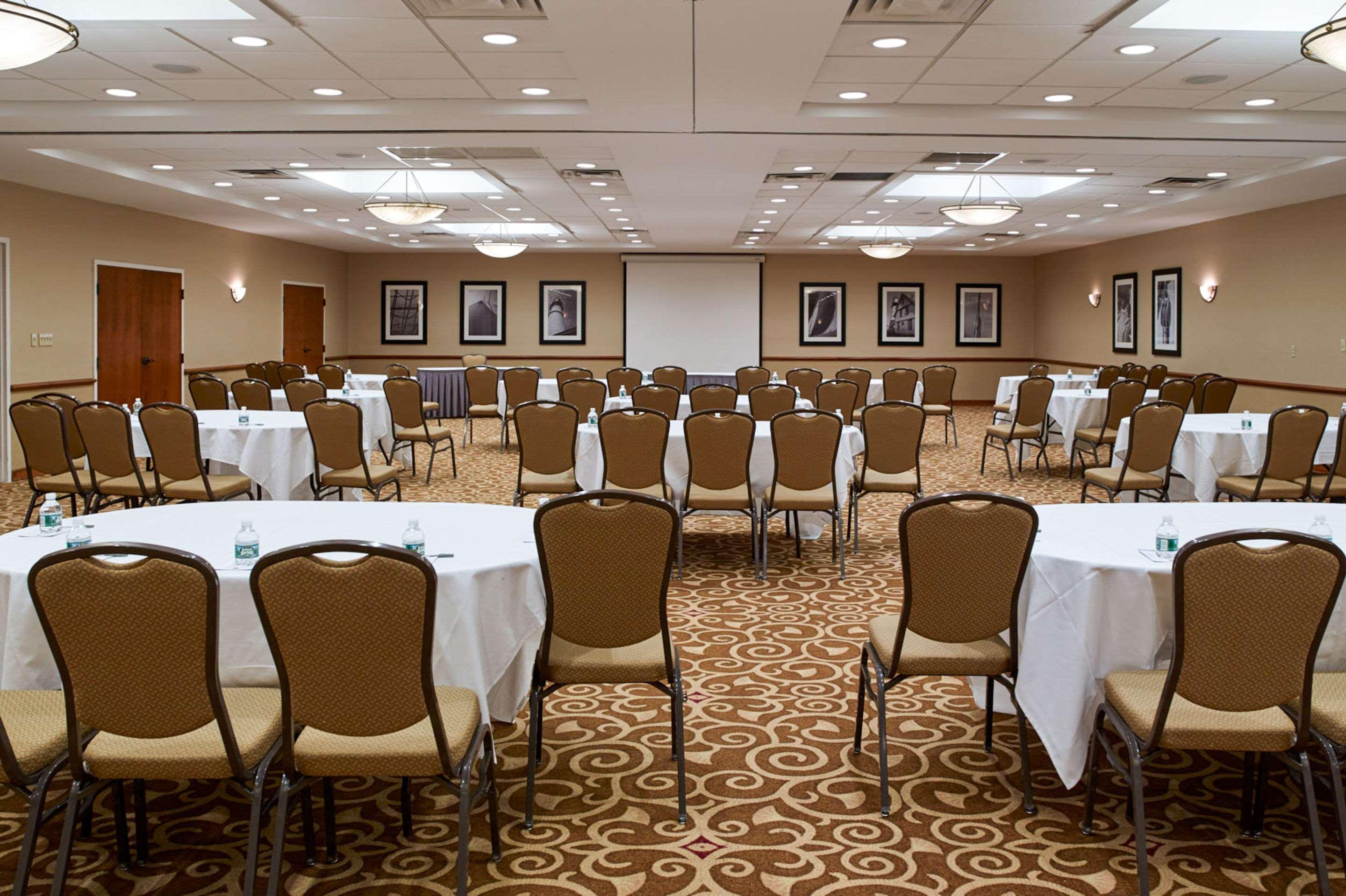 Clarion Airport Hotel