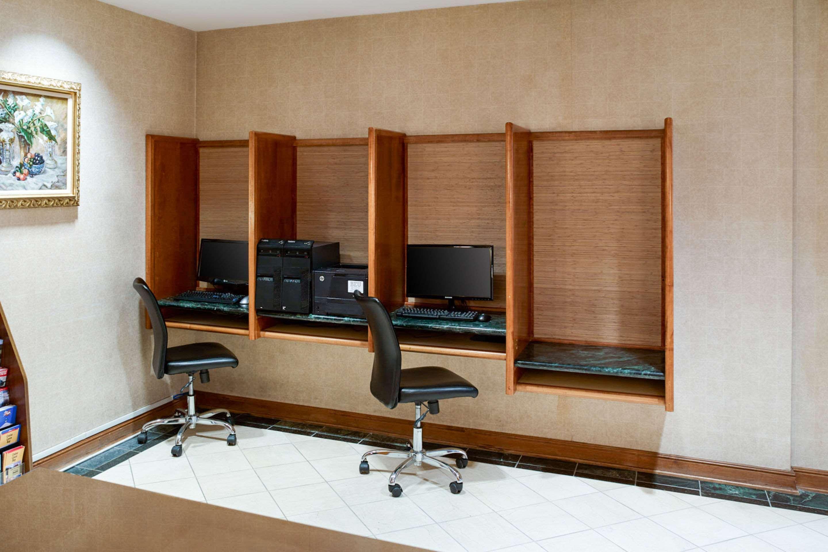 Hotel Clarion Airport