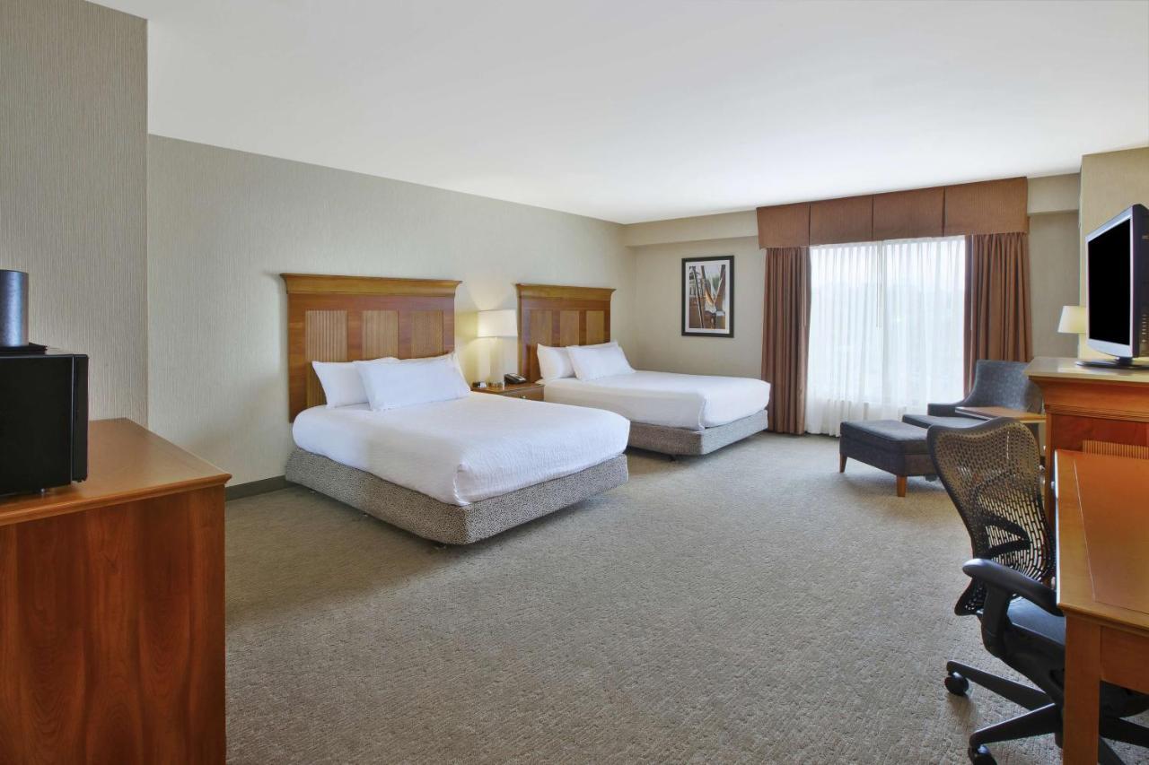 Hilton Garden Downtown Waterfront Hotel 3*