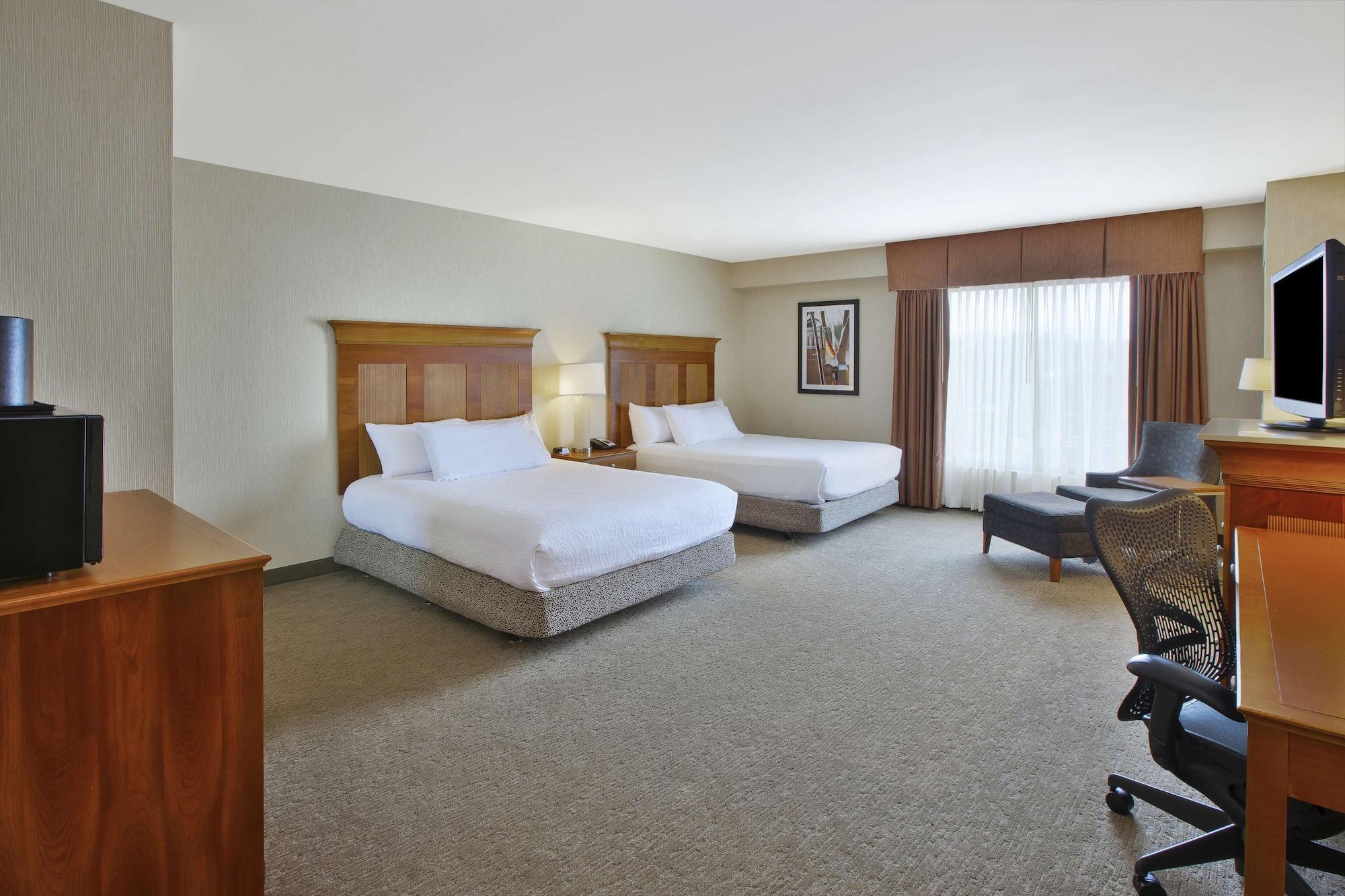 Hilton Garden Downtown Waterfront Hotel 3*