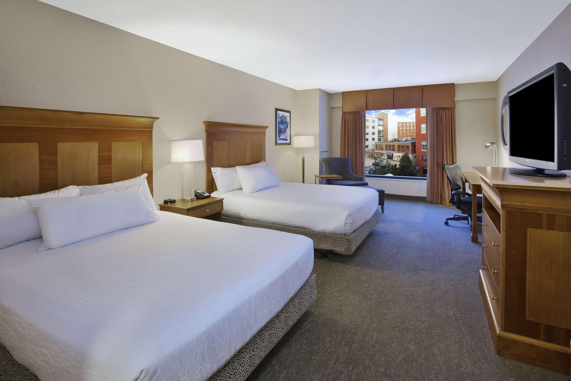 Hilton Garden Downtown Waterfront Hotel 3*