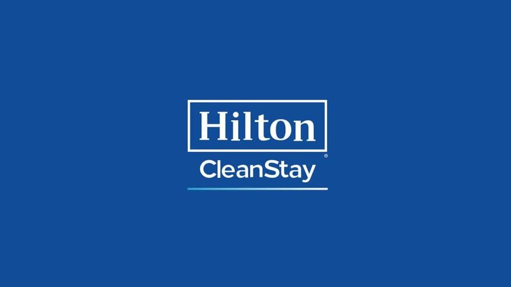 Hilton Garden Downtown Waterfront Hotel