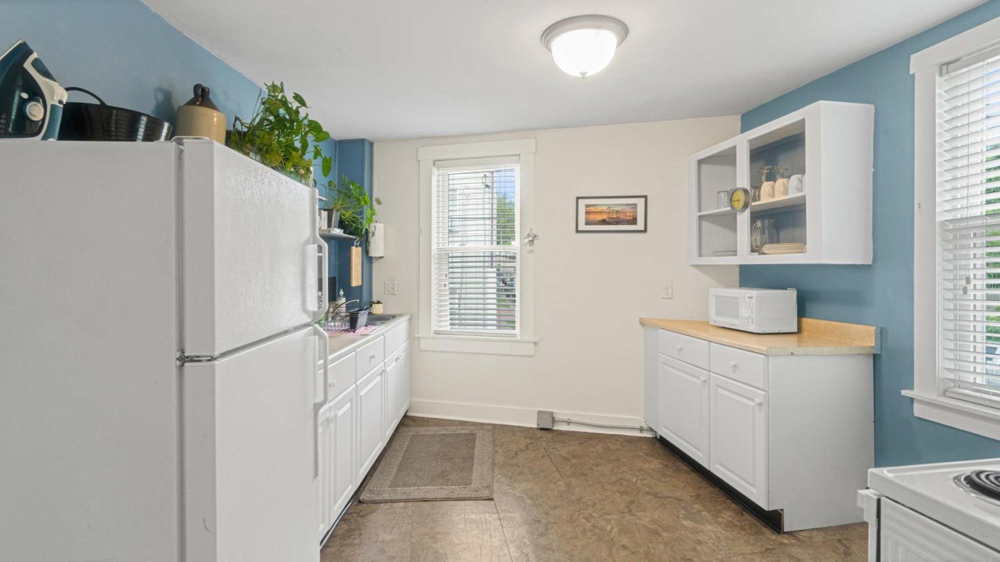East End. Walk To Food, Beer And Downtown Fun. Apartment