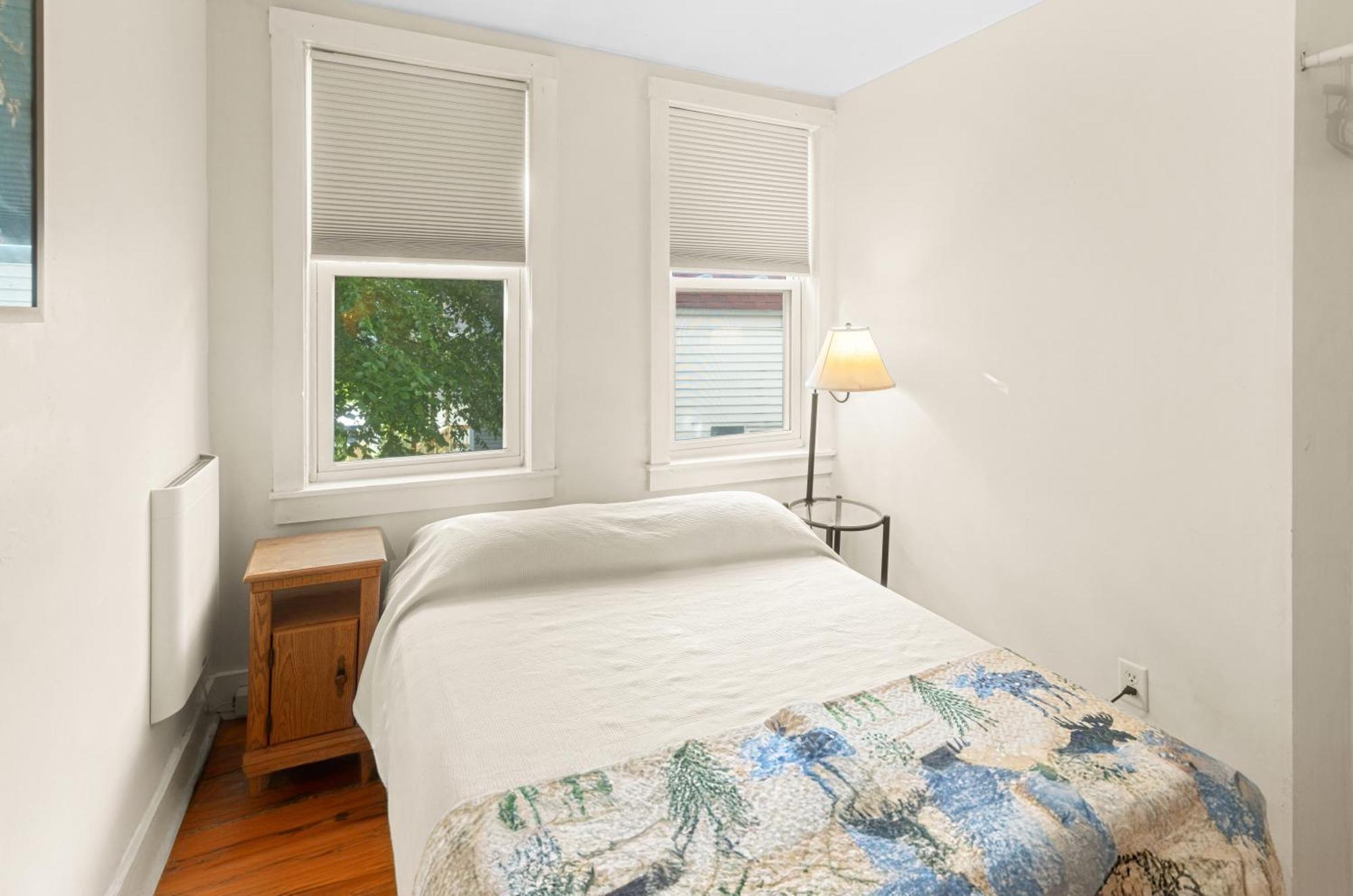 East End. Walk To Food, Beer And Downtown Fun. Apartment