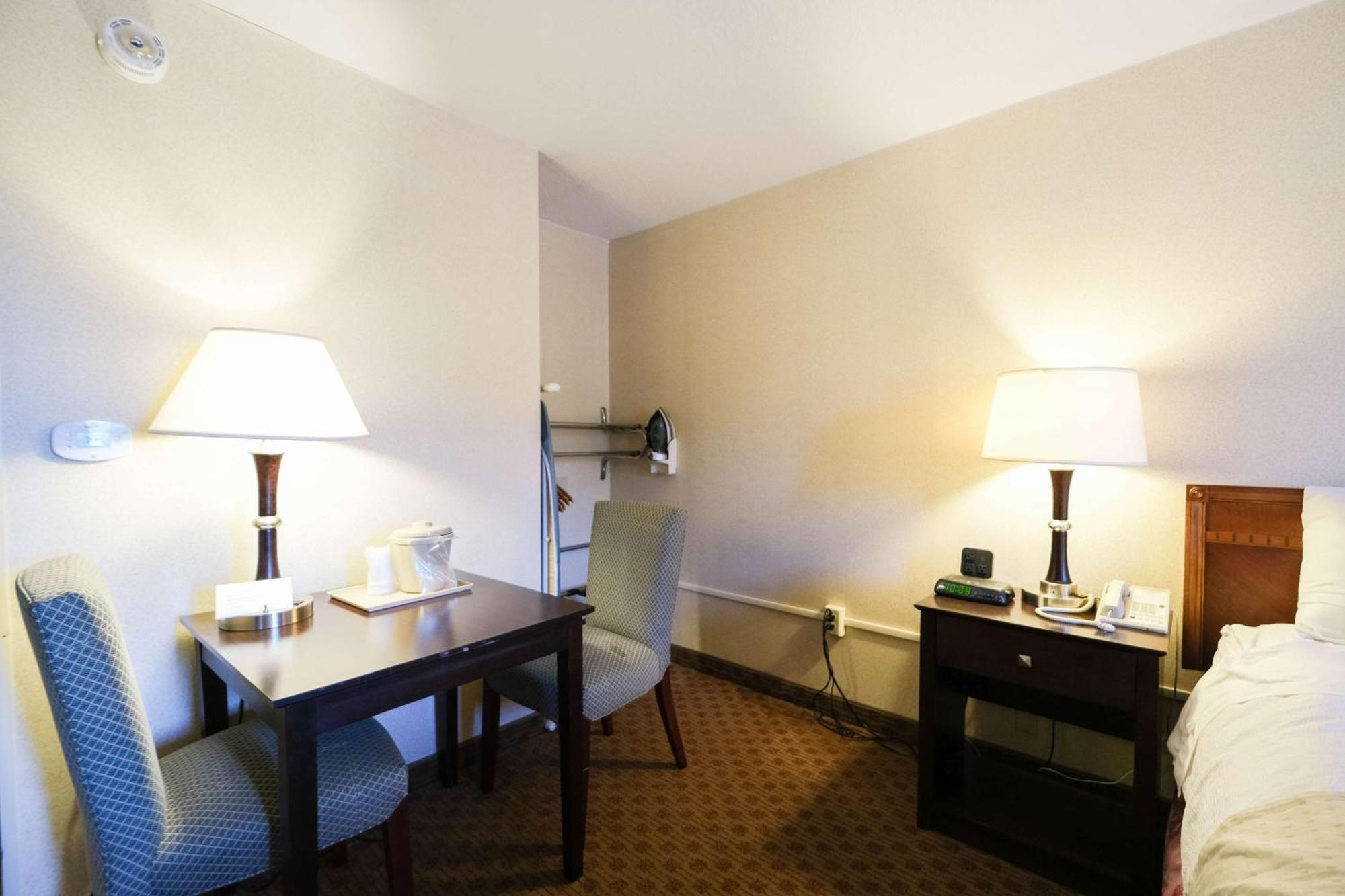 Fireside & (adults Only) Hotel