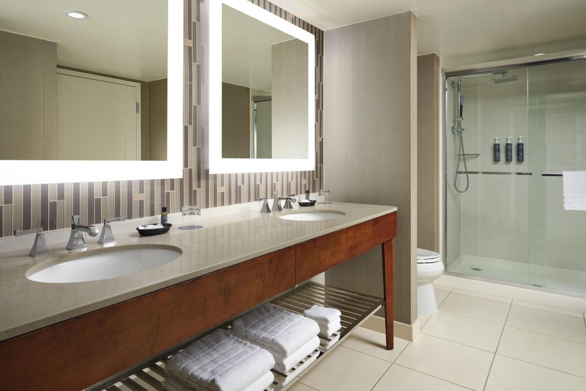 Hotel The Westin Harborview 3*