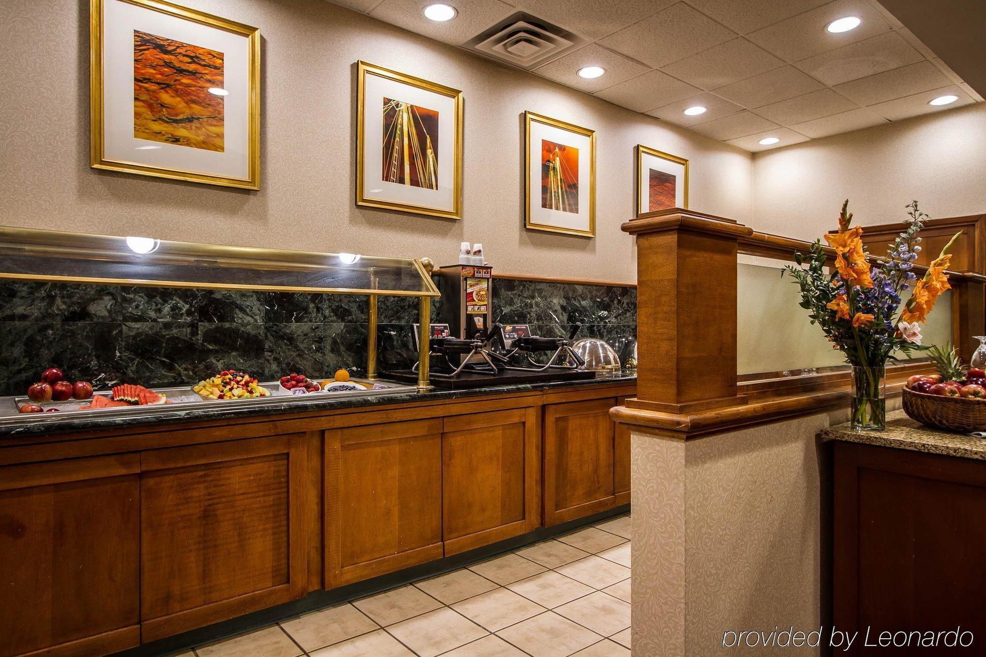 Clarion Airport 3* Portland