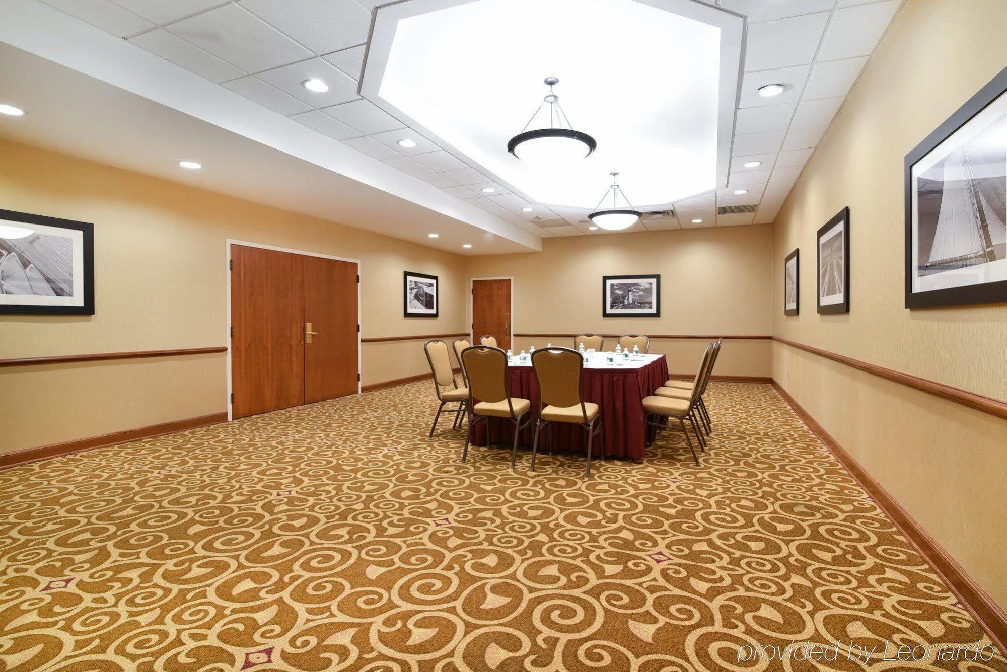 Clarion Airport Hotel