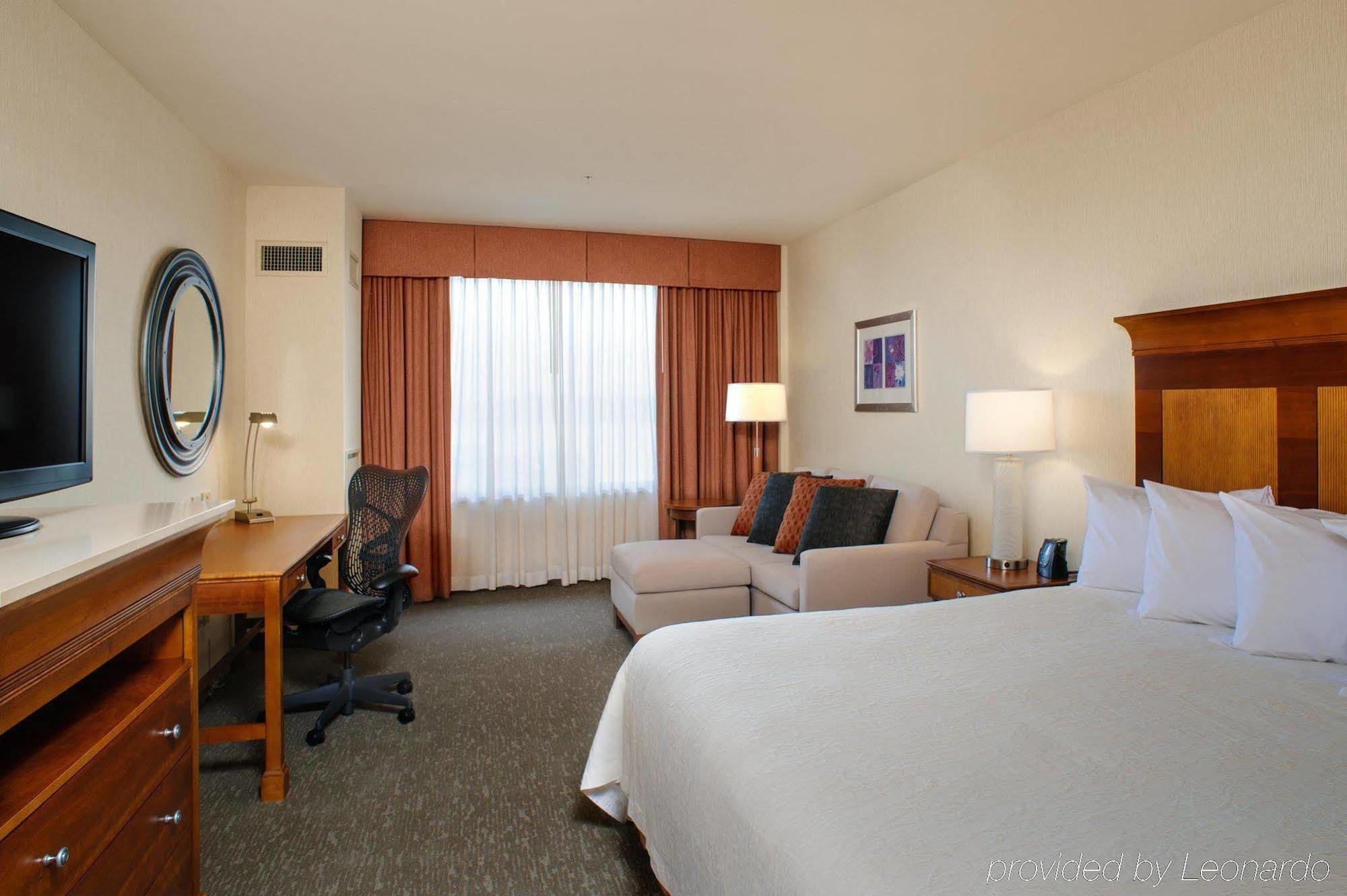 Hilton Garden Downtown Waterfront 3* Portland