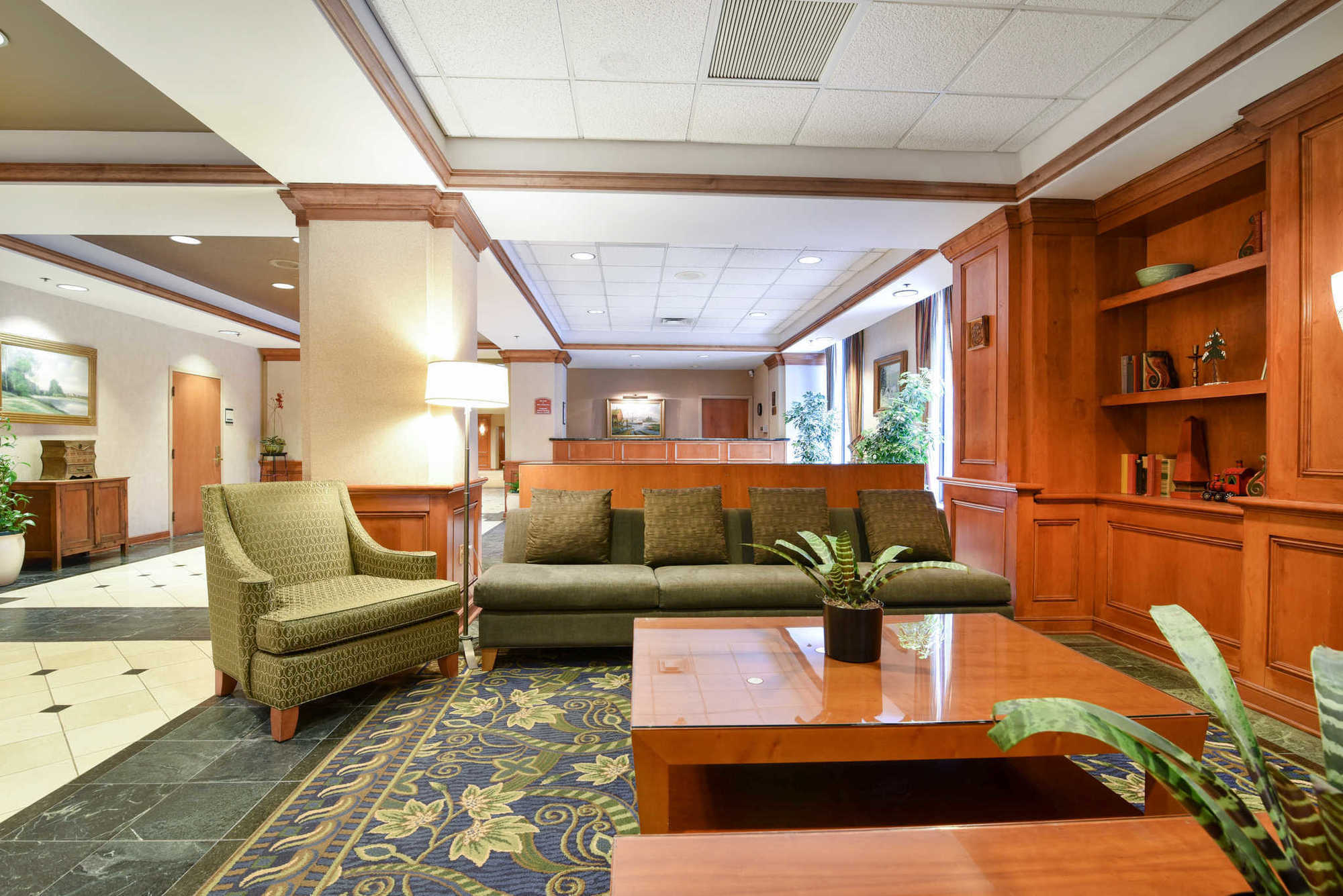 Clarion Airport 3*
