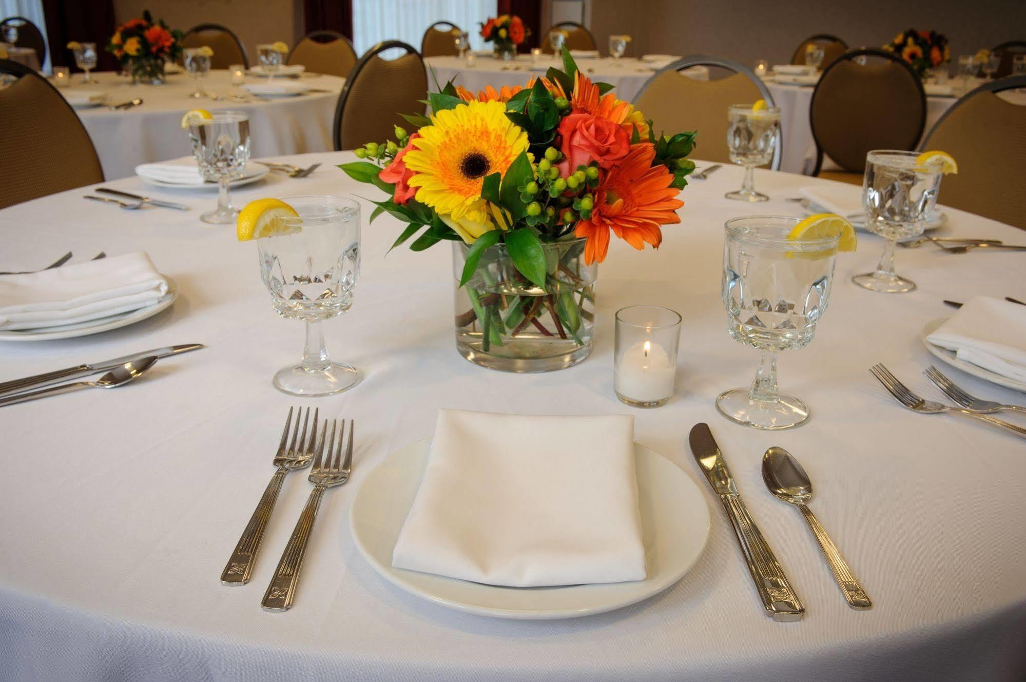 Hotel Hilton Garden Downtown Waterfront 3*
