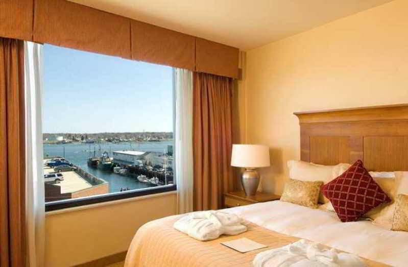 Hilton Garden Downtown Waterfront Portland