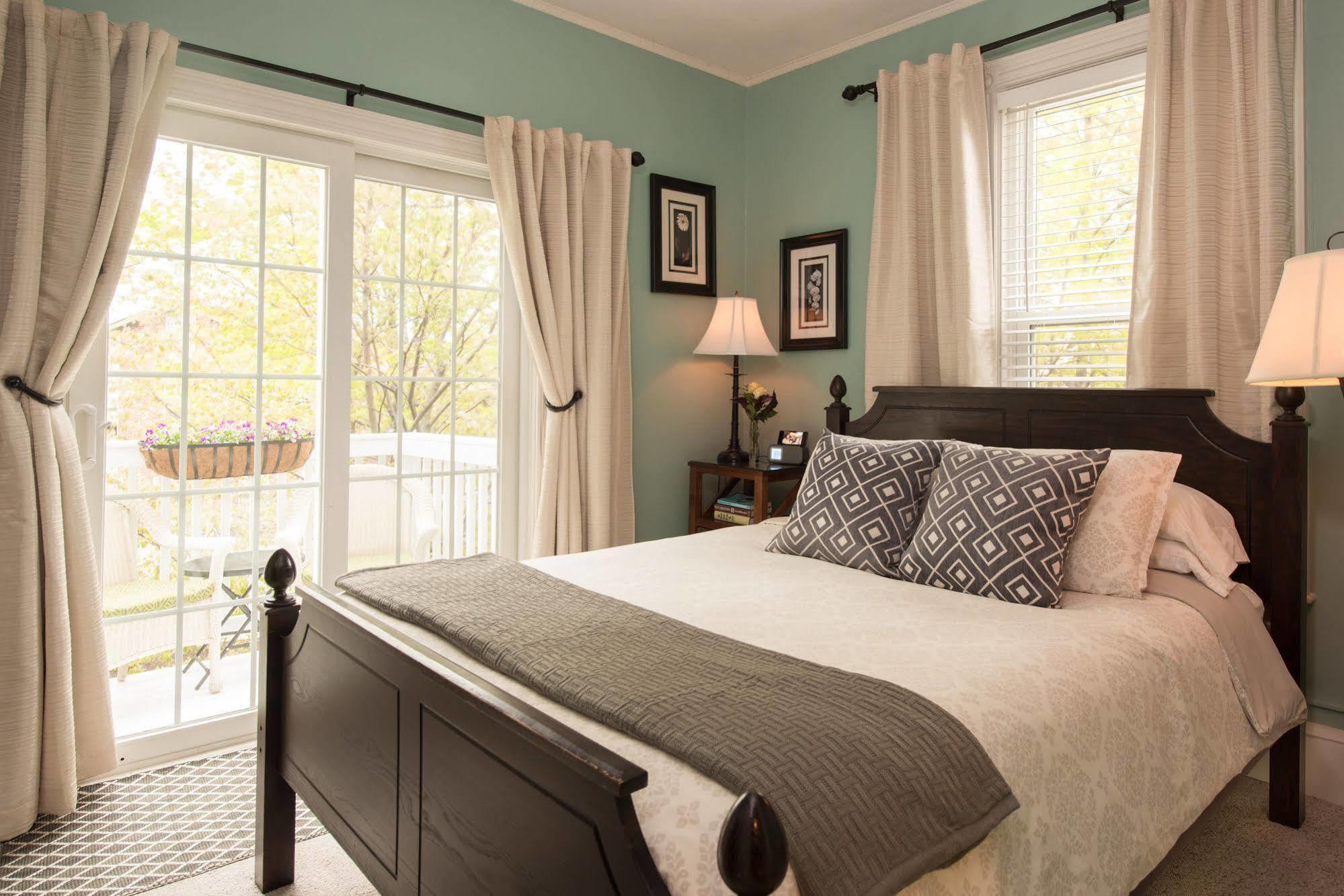 The Chadwick Bed And Breakfast Bed & Breakfast